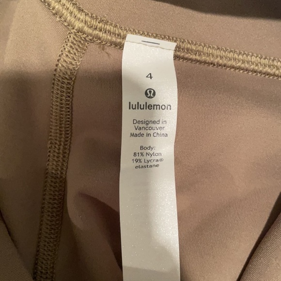 LIMITED EDITION: Unlimit High-rise tight 25” - Picture 3 of 3